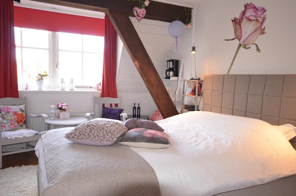 Bloemenhoeve Bed and Breakfast Birdaard Exteriör bild