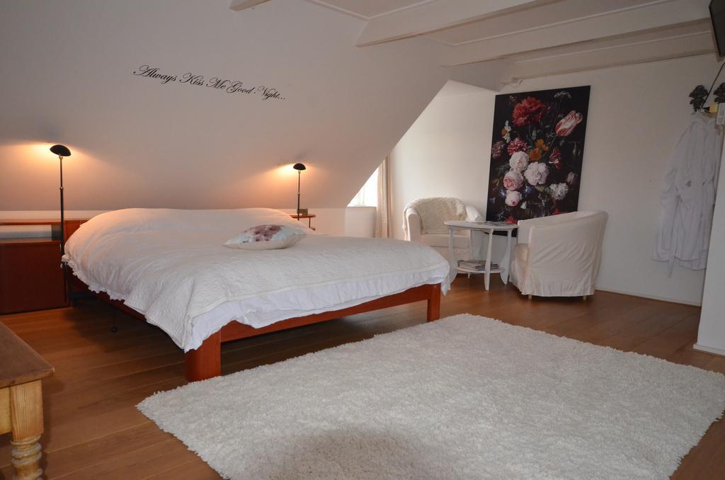 Bloemenhoeve Bed and Breakfast Birdaard Exteriör bild