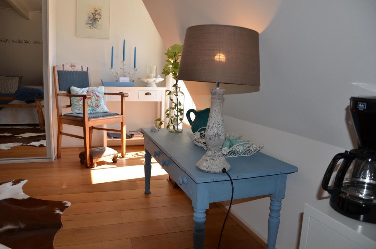 Bloemenhoeve Bed and Breakfast Birdaard Exteriör bild